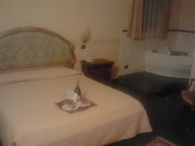 Hotel Ai Sette Nani ซิสเตียนา ภายนอก รูปภาพ