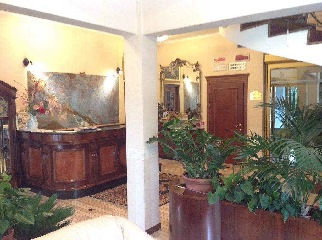 Hotel Ai Sette Nani ซิสเตียนา ภายนอก รูปภาพ